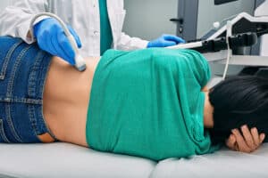 doctor scanning kidney